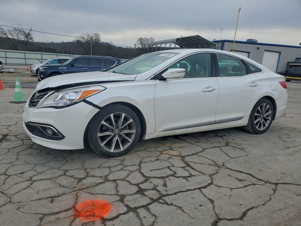 2015 HYUNDAI AZERA