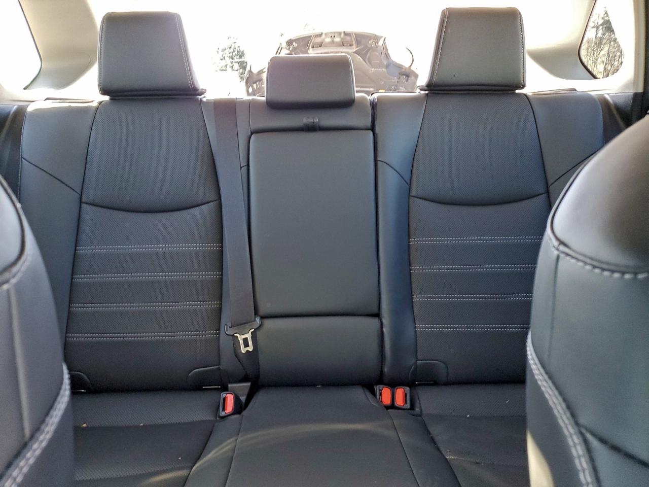 2025 TOYOTA RAV4 LIMITED photo 10