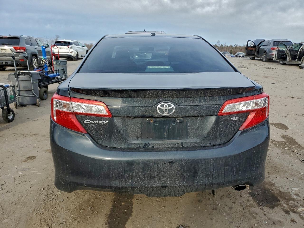 2012 TOYOTA CAMRY BASE photo 16