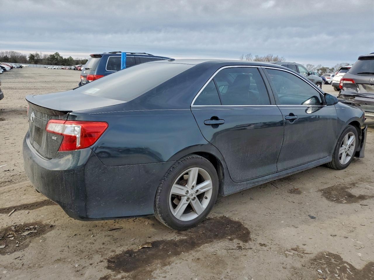 2012 TOYOTA CAMRY BASE photo 7