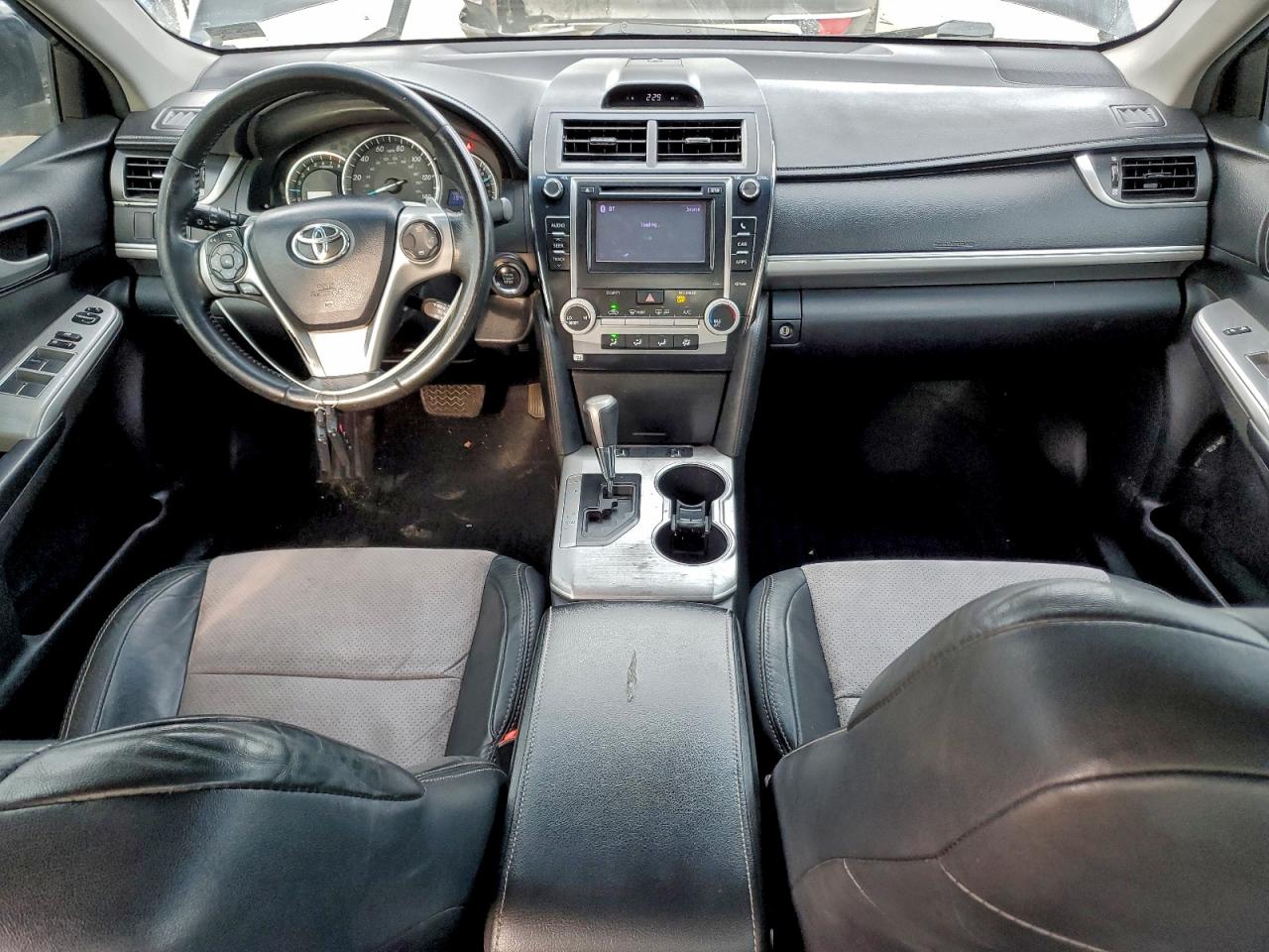 2012 TOYOTA CAMRY BASE photo 22