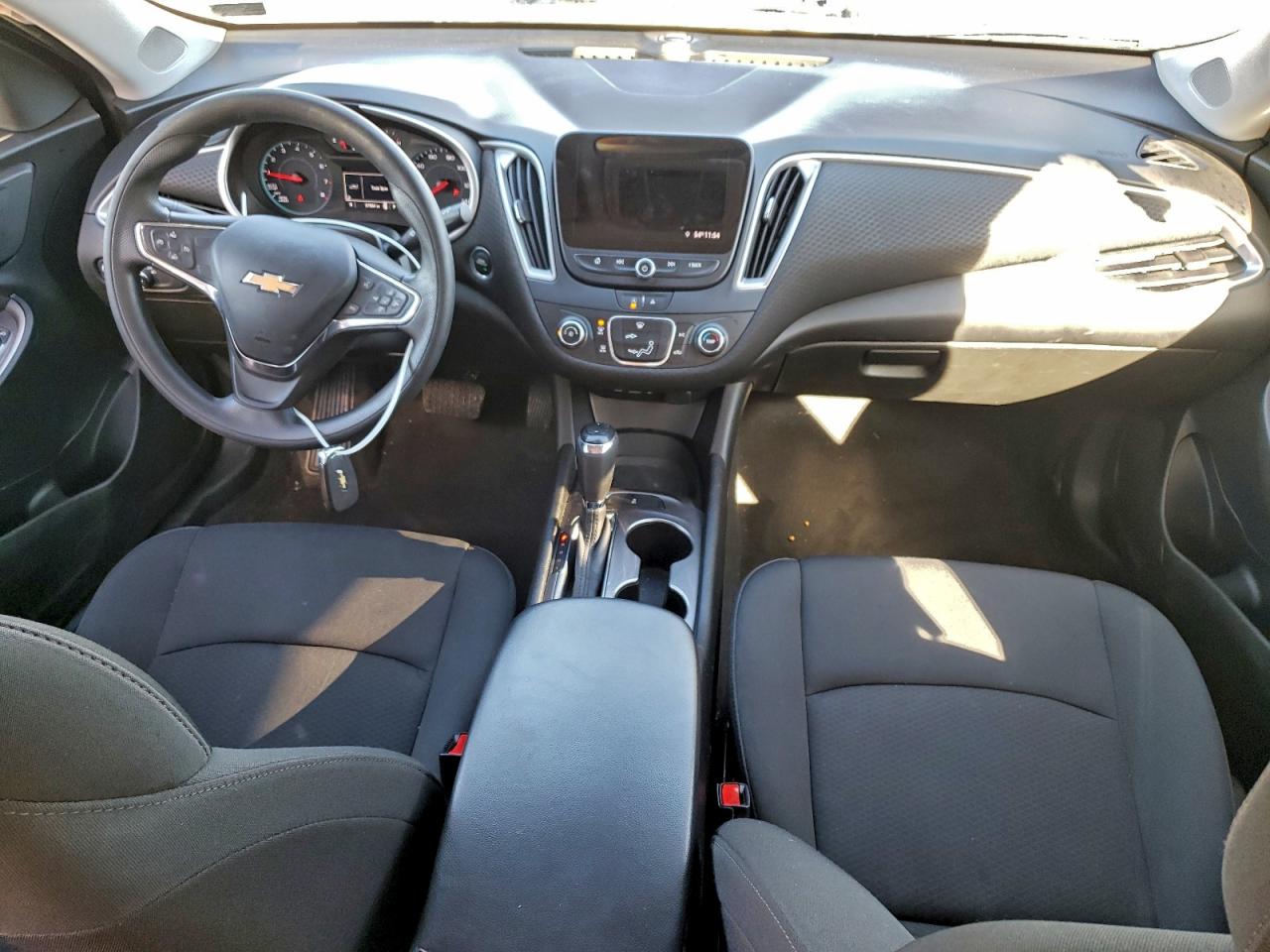 2020 CHEVROLET MALIBU LS photo 8