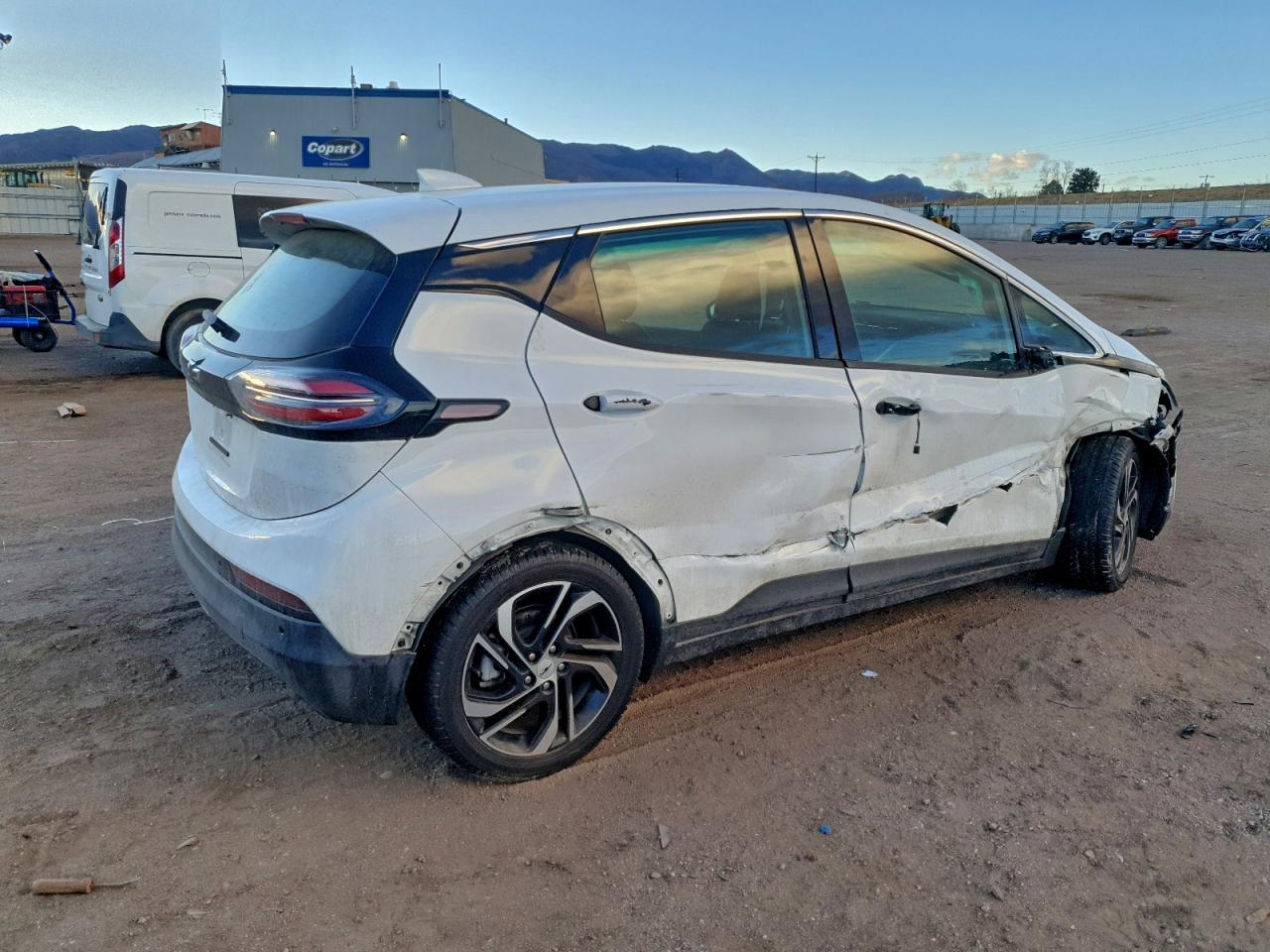 2023 CHEVROLET BOLT EV 2LT photo 3