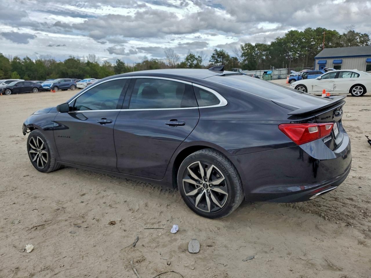 2022 CHEVROLET MALIBU RS photo 2