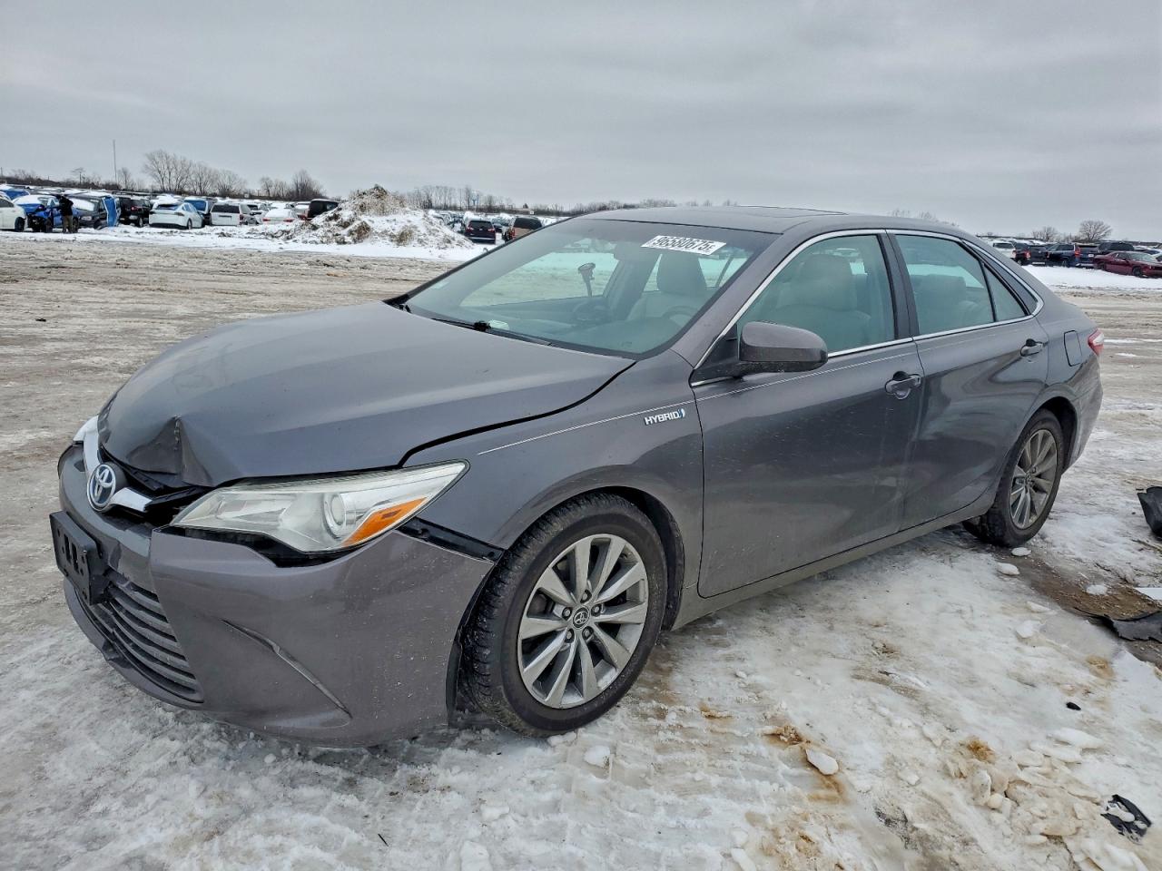 2016 TOYOTA CAMRY