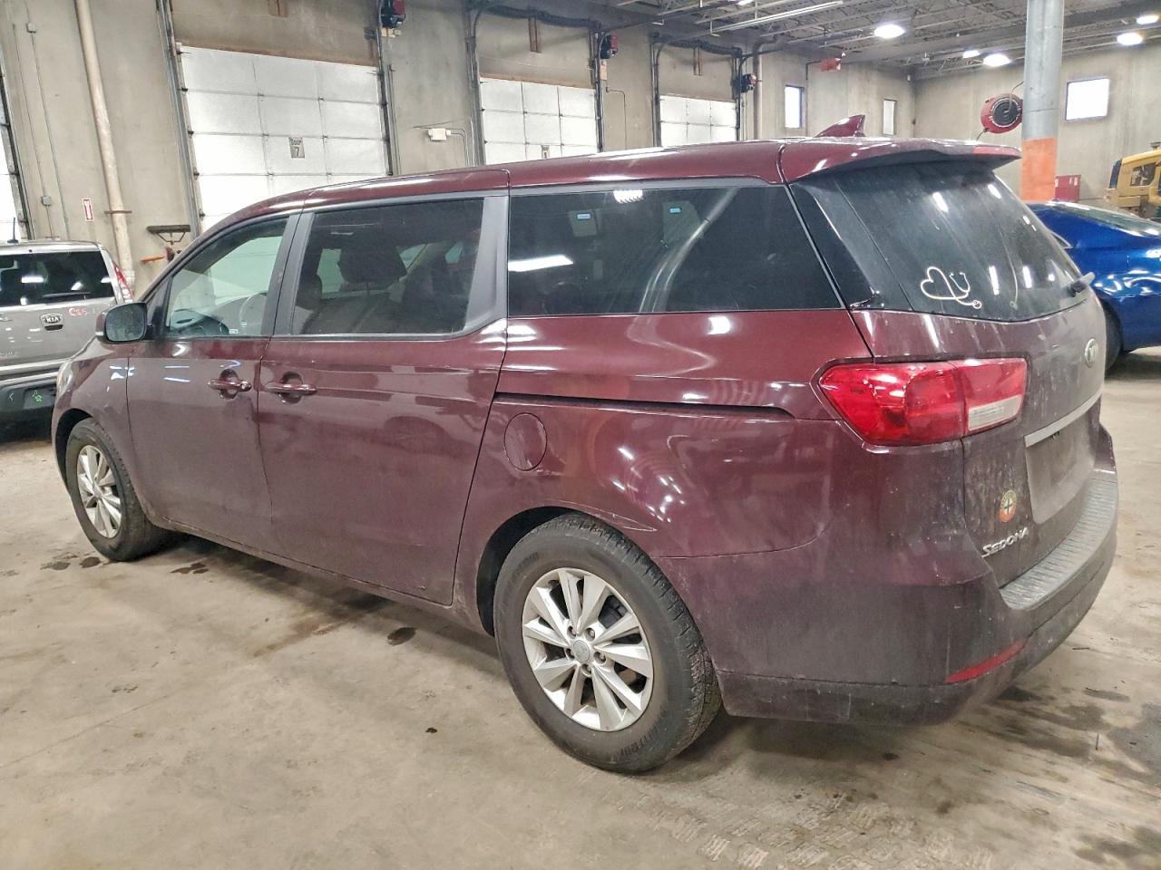 2017 KIA SEDONA LX photo 2