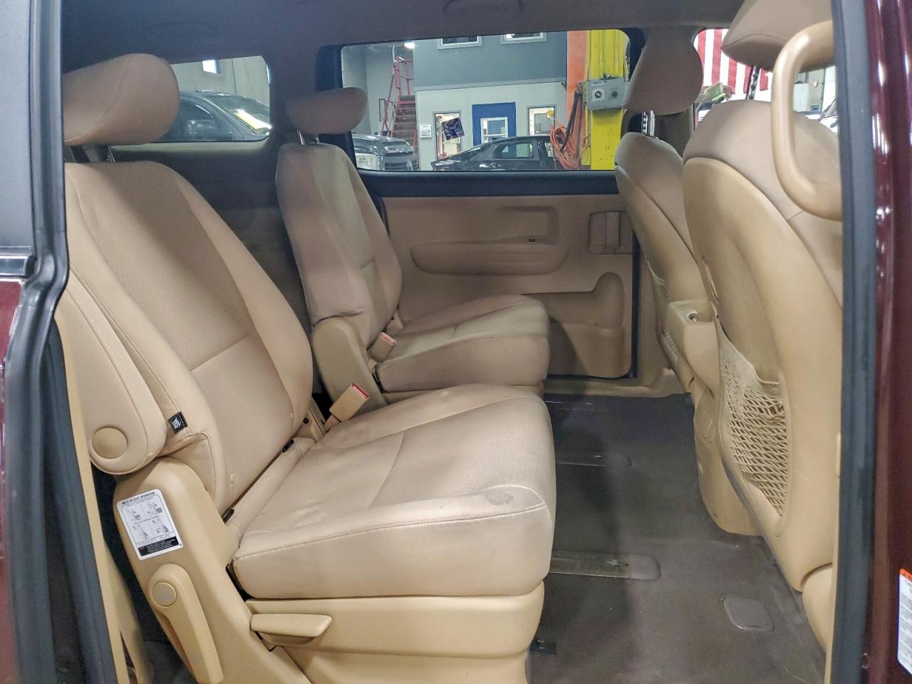 2017 KIA SEDONA LX photo 10
