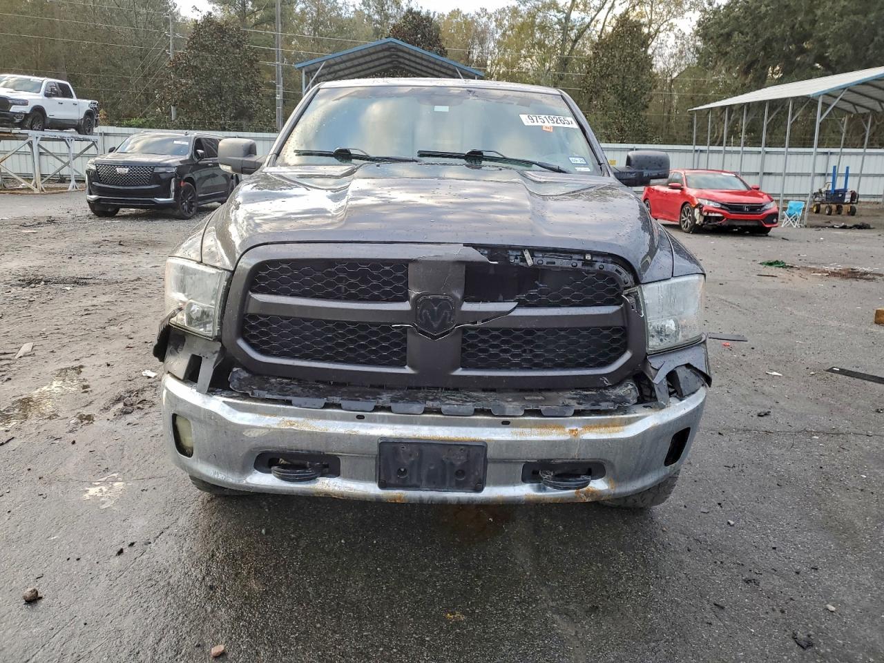 2016 RAM 1500 SLT photo 5