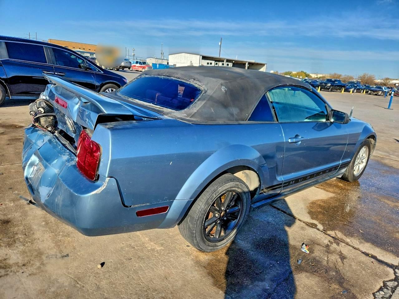 2006 FORD MUSTANG photo 3