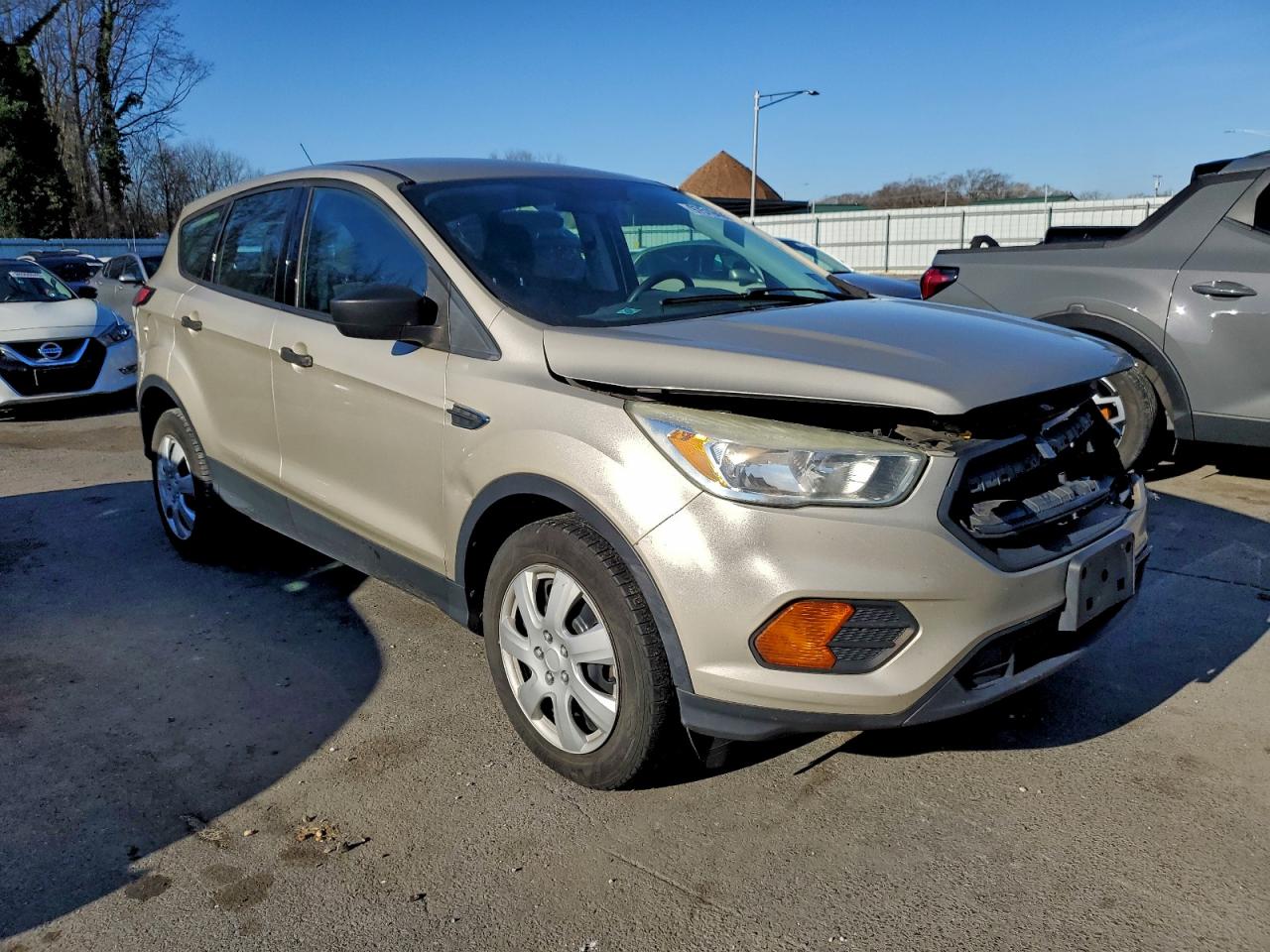 2017 FORD ESCAPE S photo 4