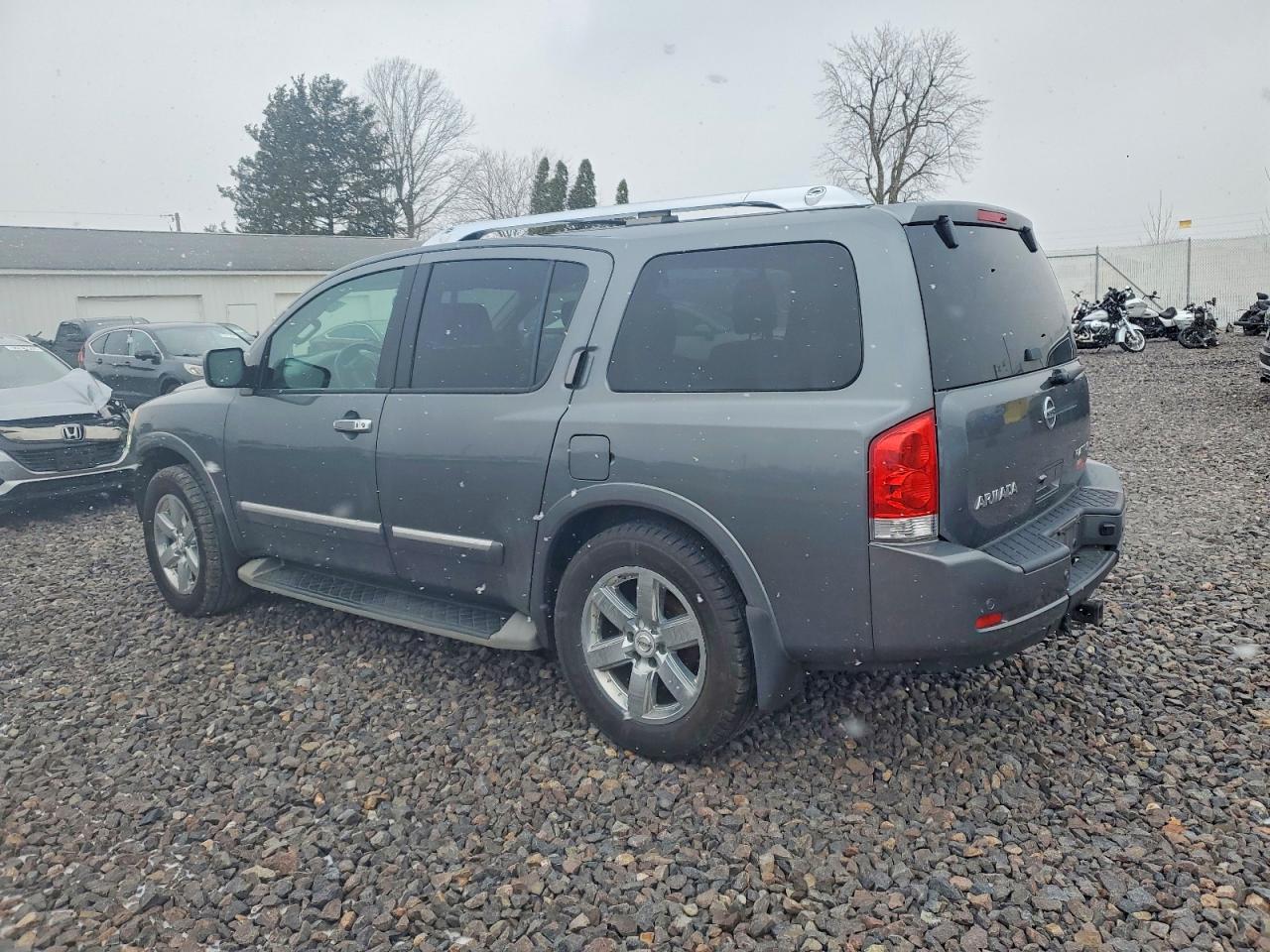 2014 NISSAN ARMADA PLATINUM photo 2
