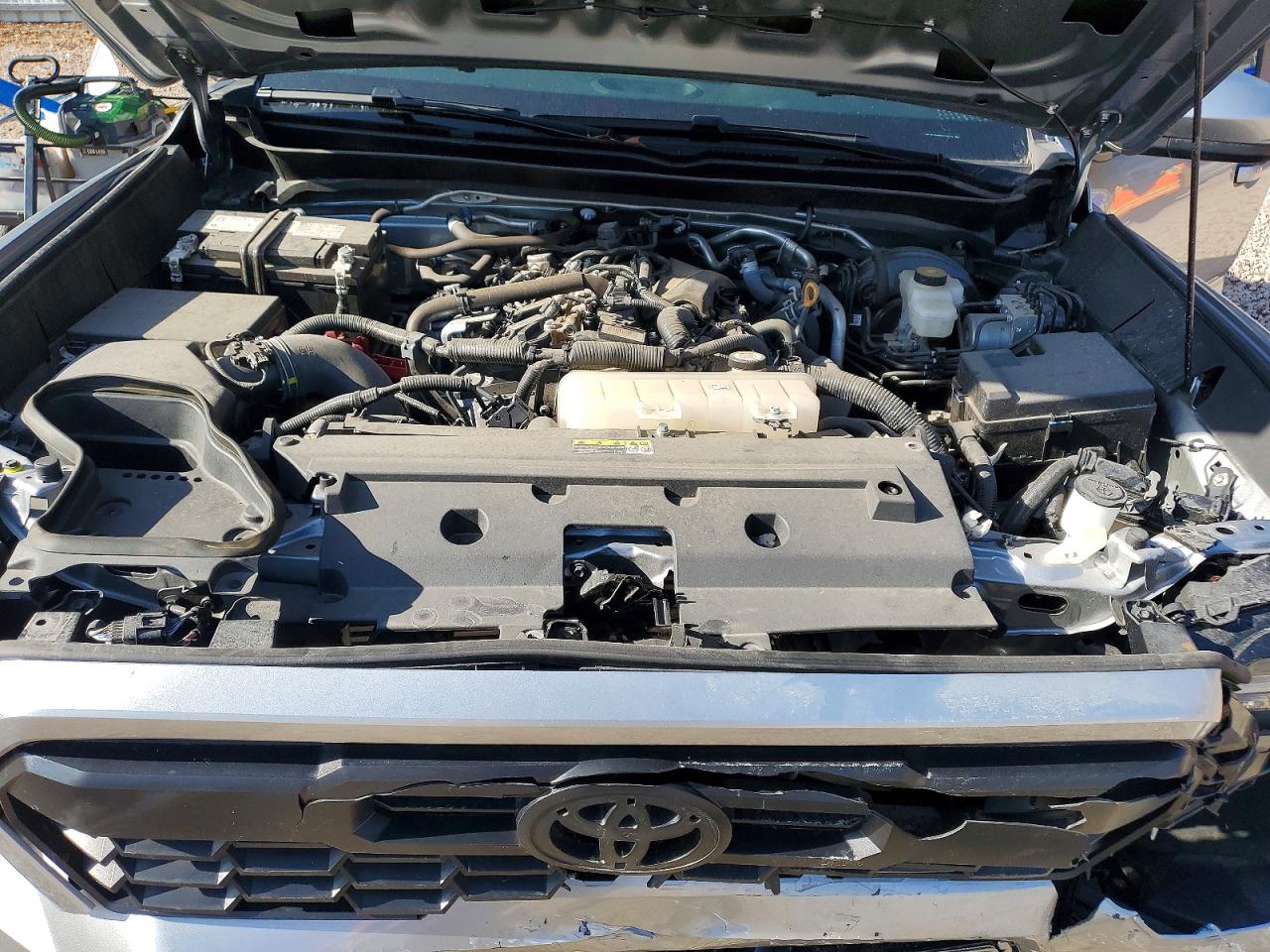 2024 TOYOTA TACOMA DOUBLE CAB photo 11