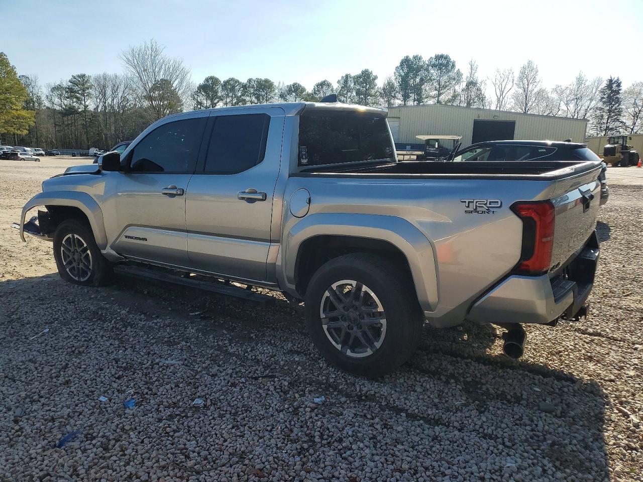 2024 TOYOTA TACOMA DOUBLE CAB photo 2