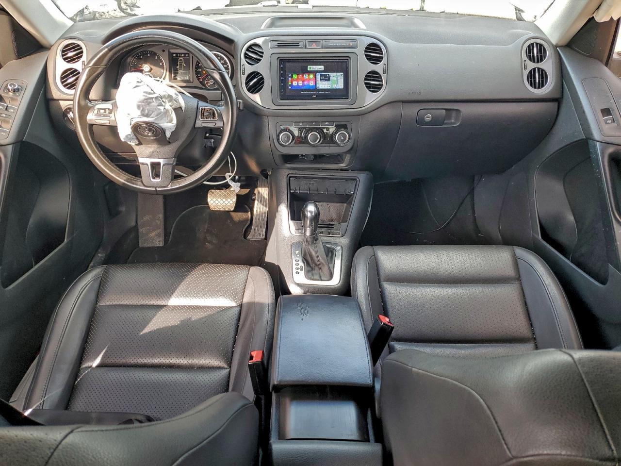 2012 VOLKSWAGEN TIGUAN S photo 8