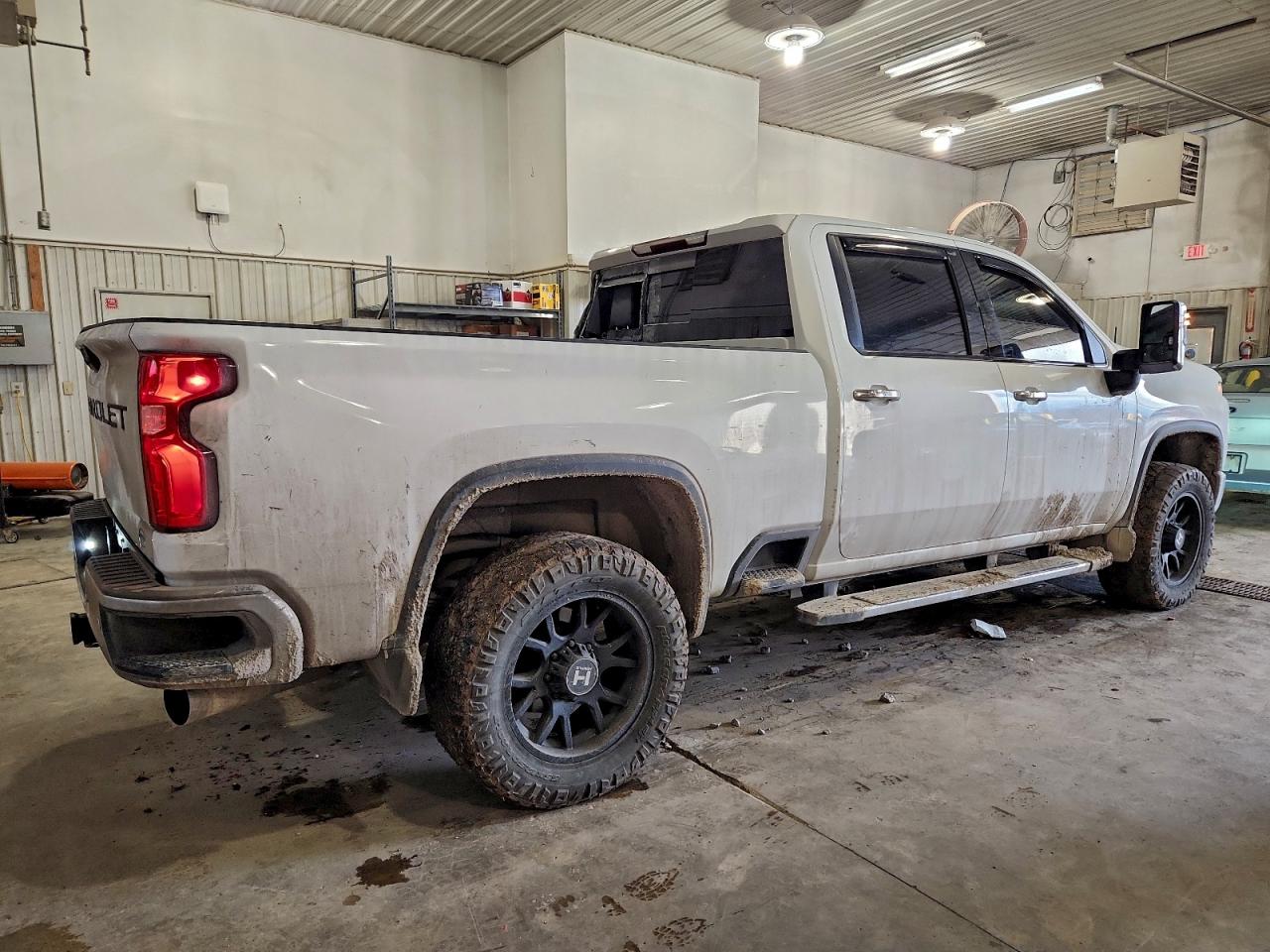 2020 CHEVROLET SILVERADO K2500 HEAVY DUTY LTZ photo 3
