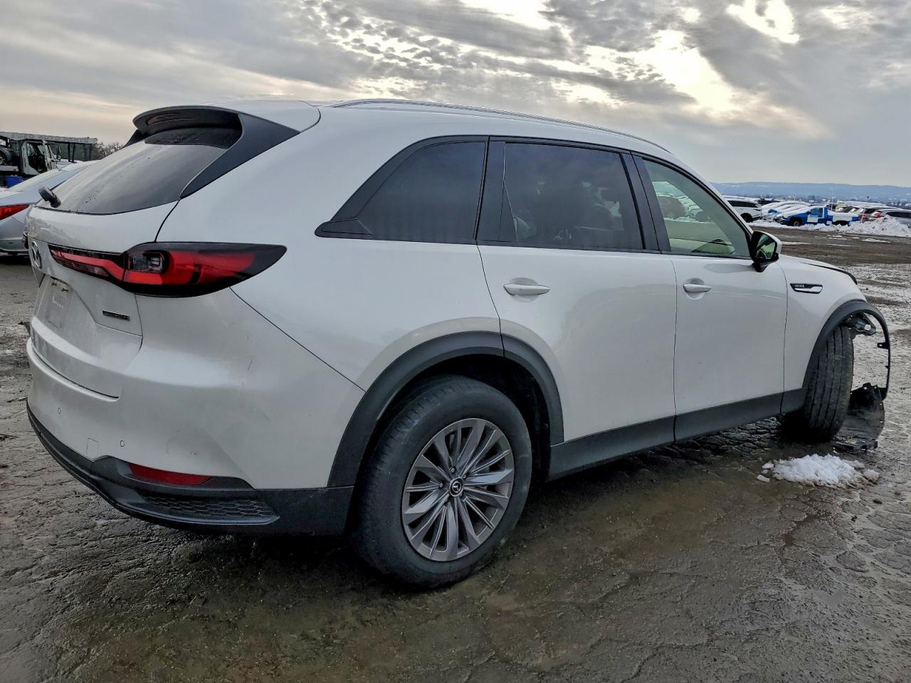 2025 MAZDA CX-90 PREFERRED photo 3