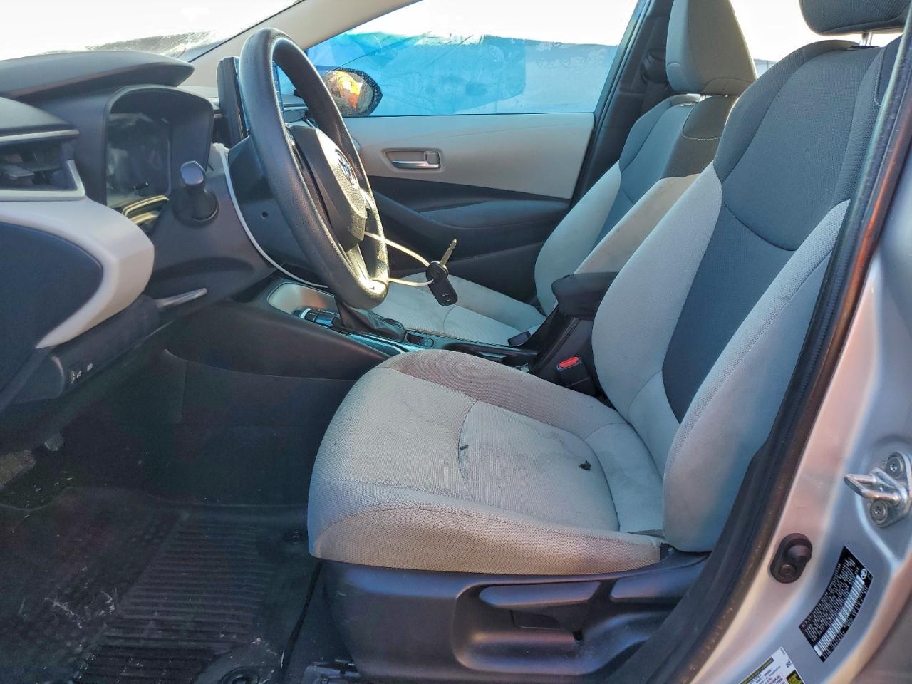 2020 TOYOTA COROLLA L photo 7