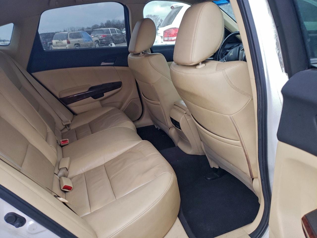 2012 HONDA CROSSTOUR EXL photo 11