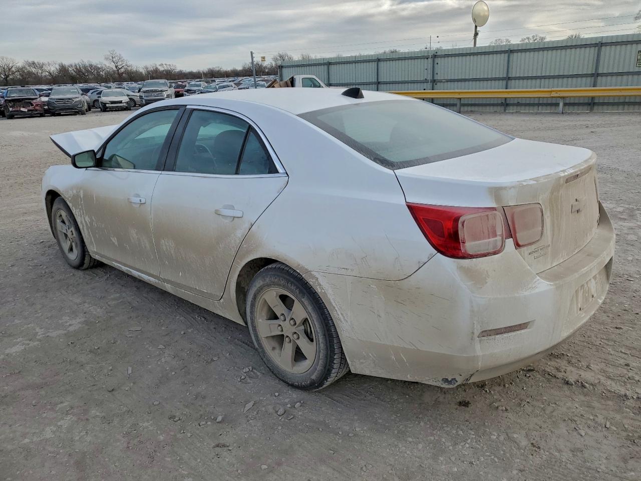 2013 CHEVROLET MALIBU LS photo 2