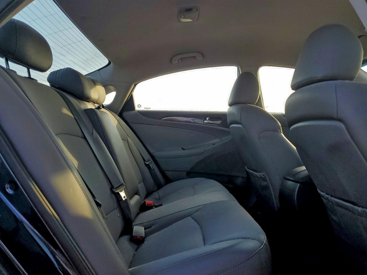 2014 HYUNDAI SONATA SE photo 10
