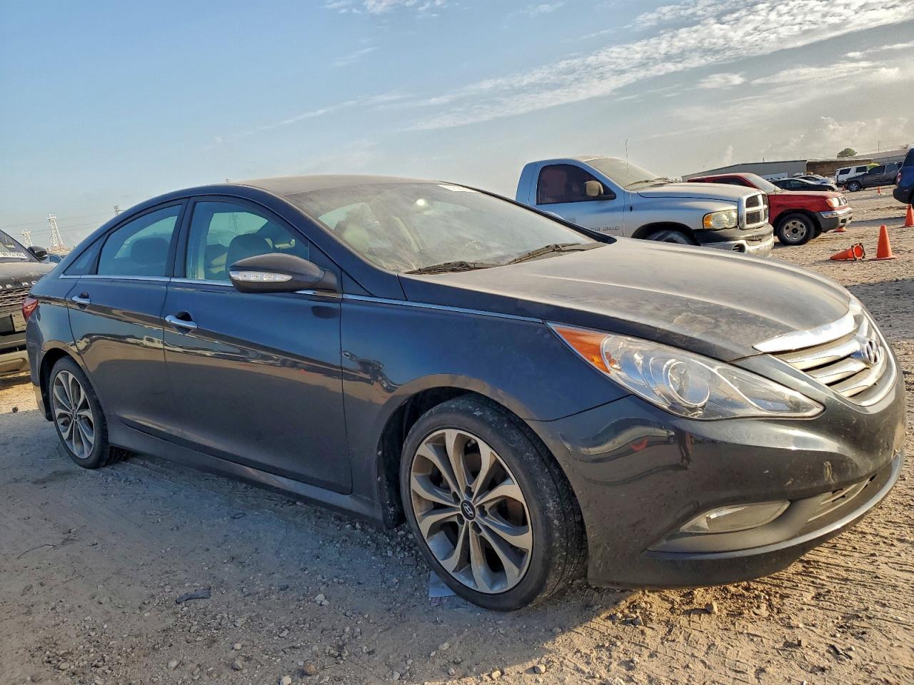 2014 HYUNDAI SONATA SE photo 4