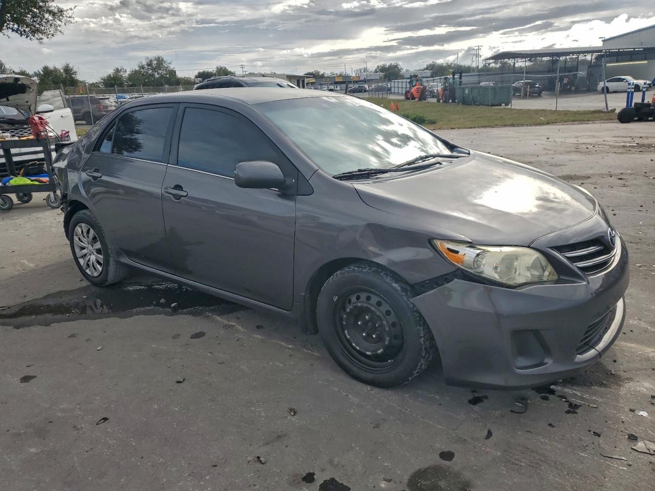 2013 TOYOTA COROLLA BASE photo 4