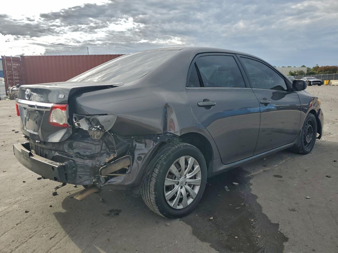 2013 TOYOTA COROLLA BASE photo 3