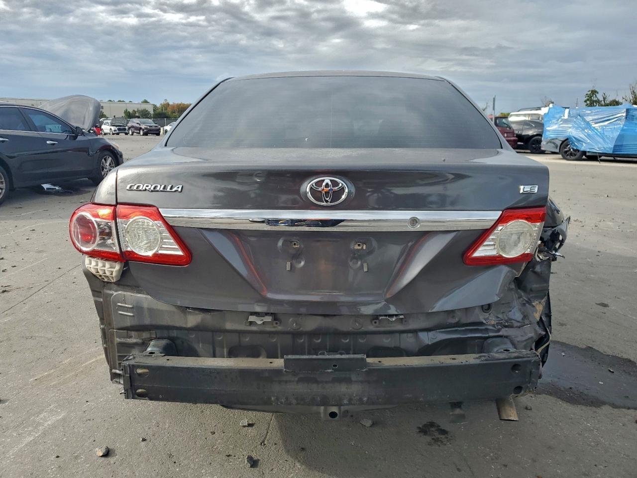 2013 TOYOTA COROLLA BASE photo 6