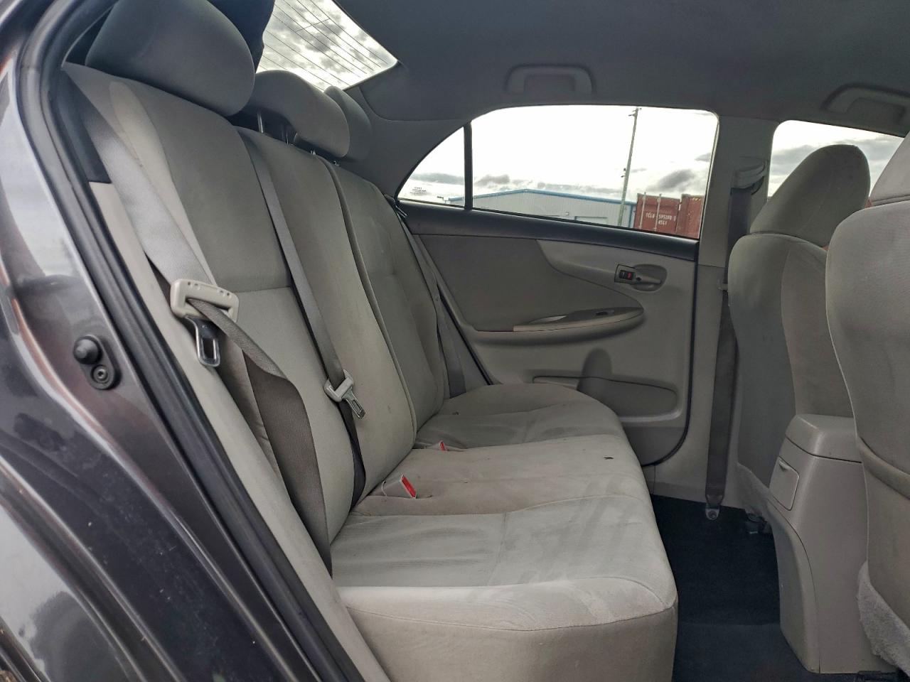 2013 TOYOTA COROLLA BASE photo 10