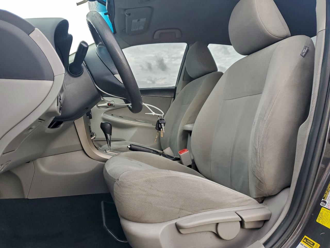2013 TOYOTA COROLLA BASE photo 7