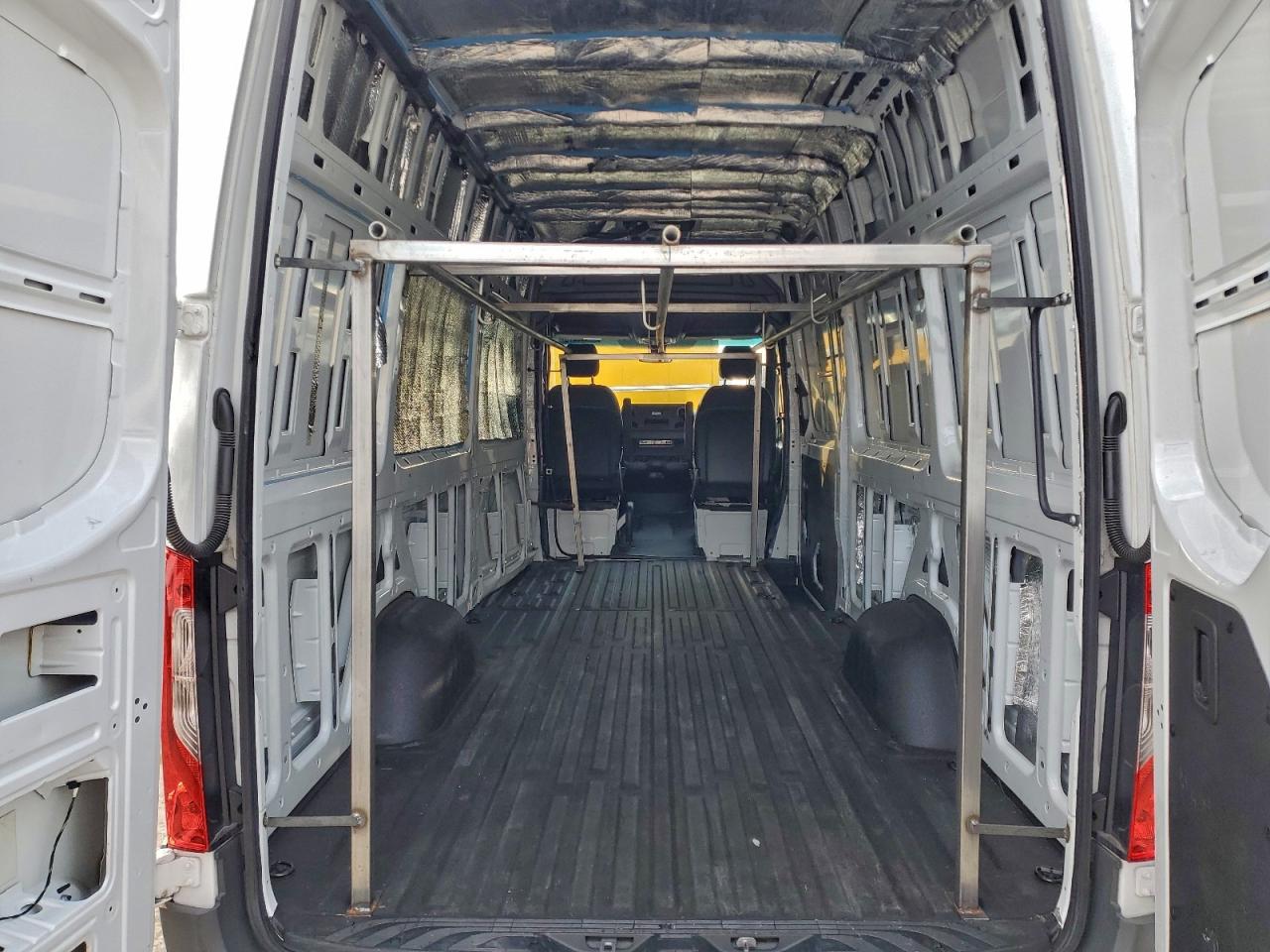 2023 MERCEDES BENZ SPRINTER 2500 DELIVERY VAN photo 10