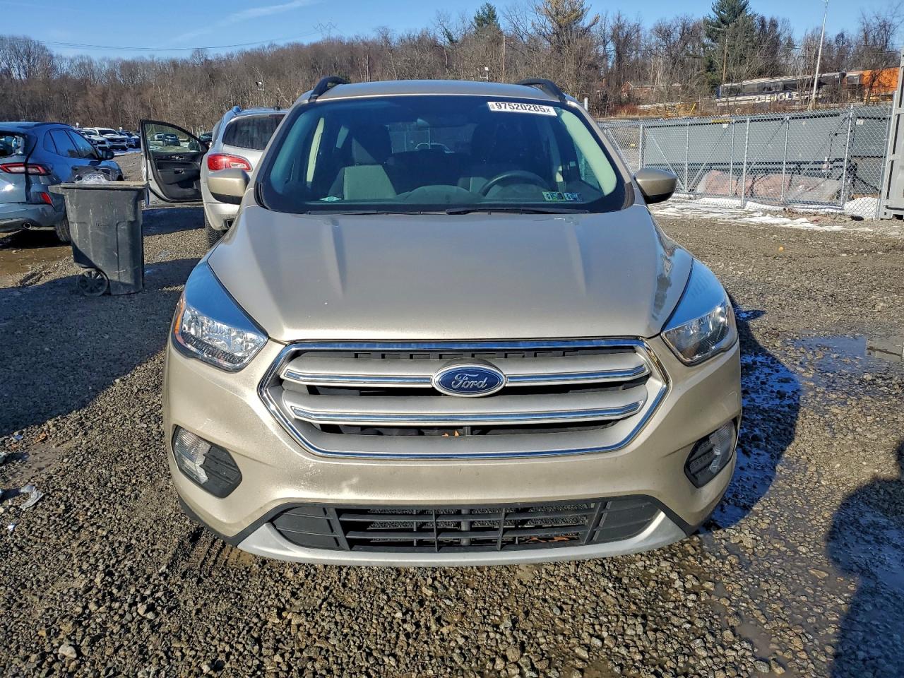 2018 FORD ESCAPE SE photo 5
