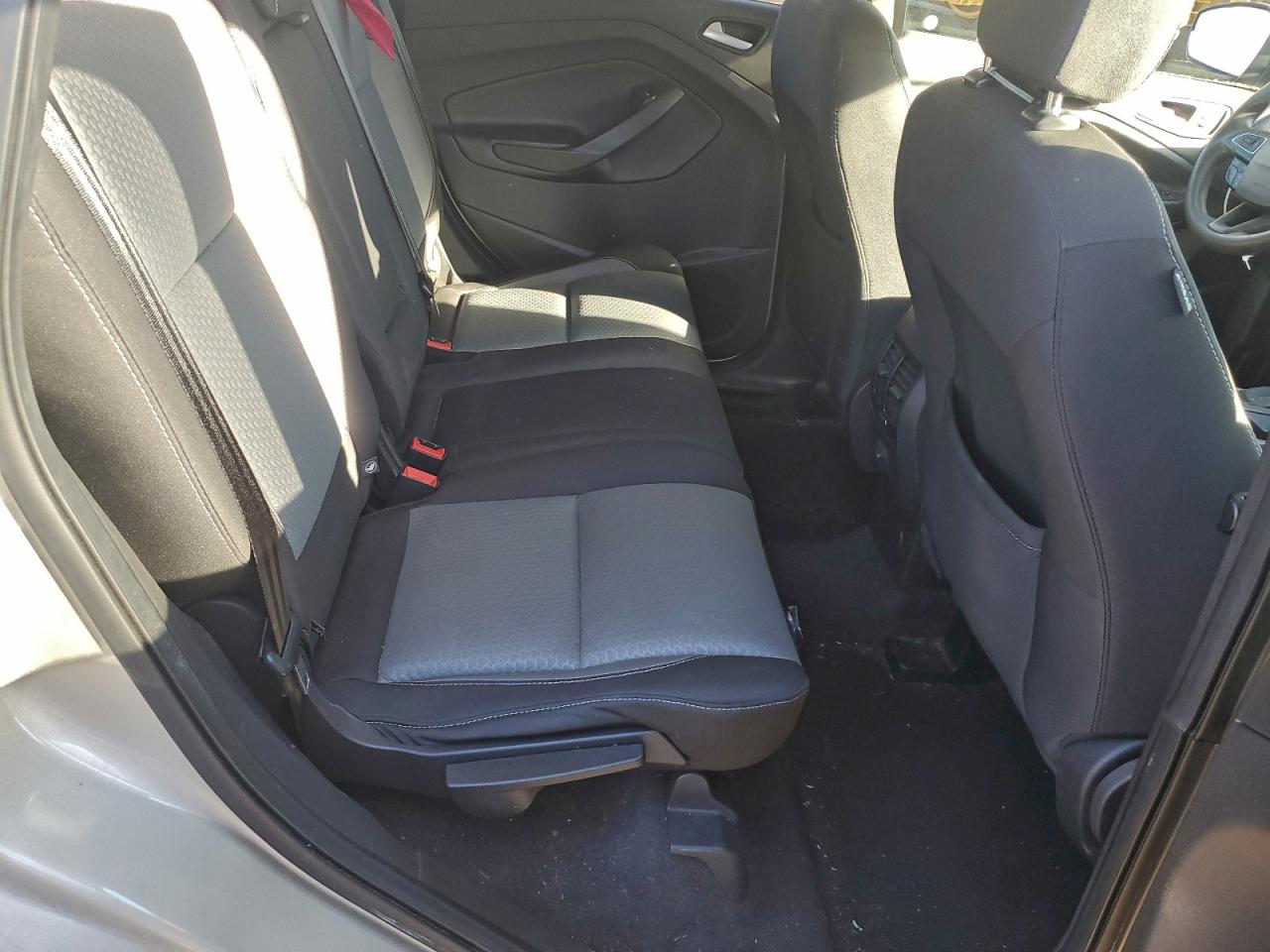 2018 FORD ESCAPE SE photo 11