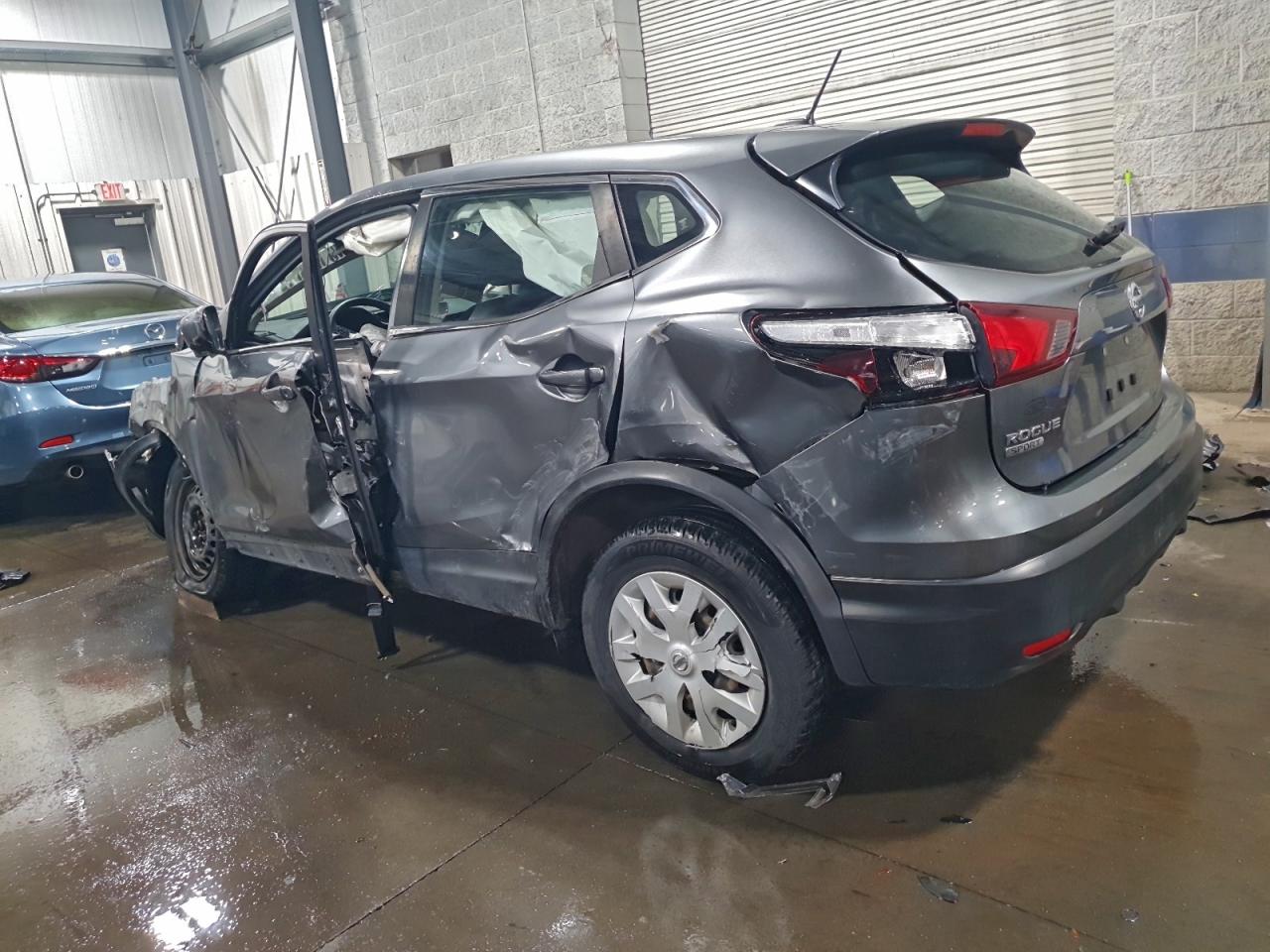 2019 NISSAN ROGUE SPORT S photo 2
