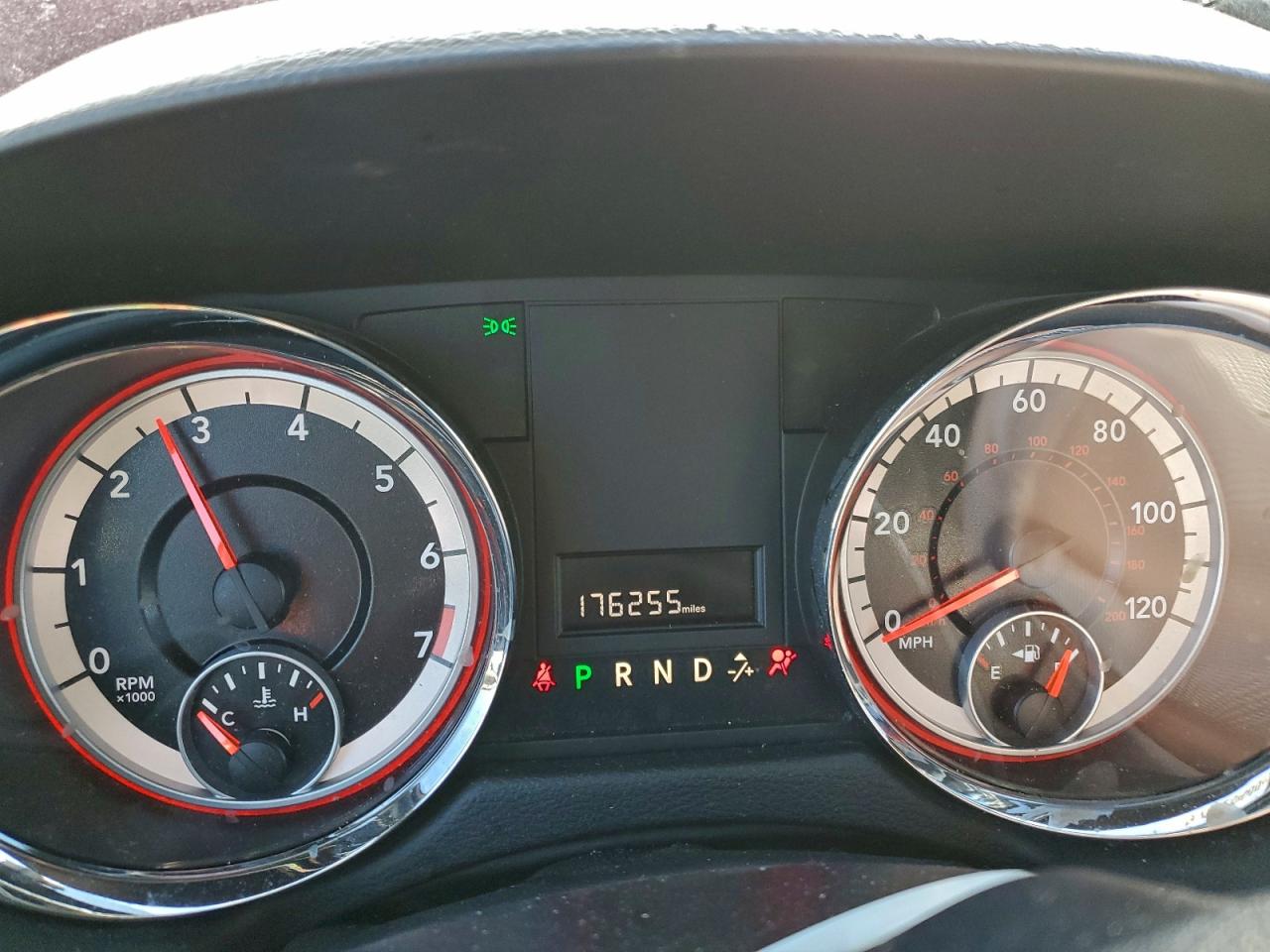 2015 DODGE GRAND CARAVAN SXT photo 9