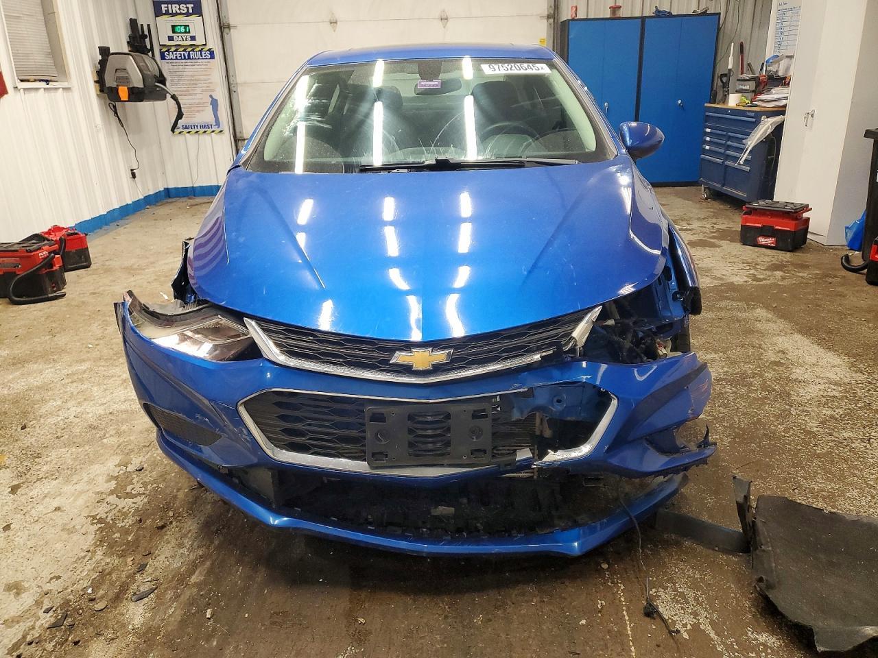 2017 CHEVROLET CRUZE LT photo 5