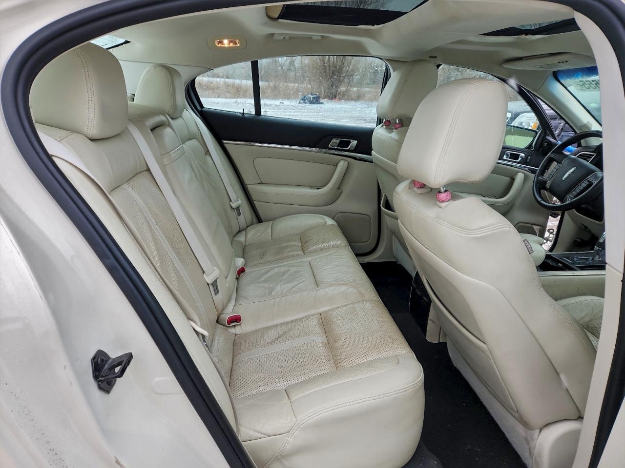 2009 LINCOLN MKS photo 10