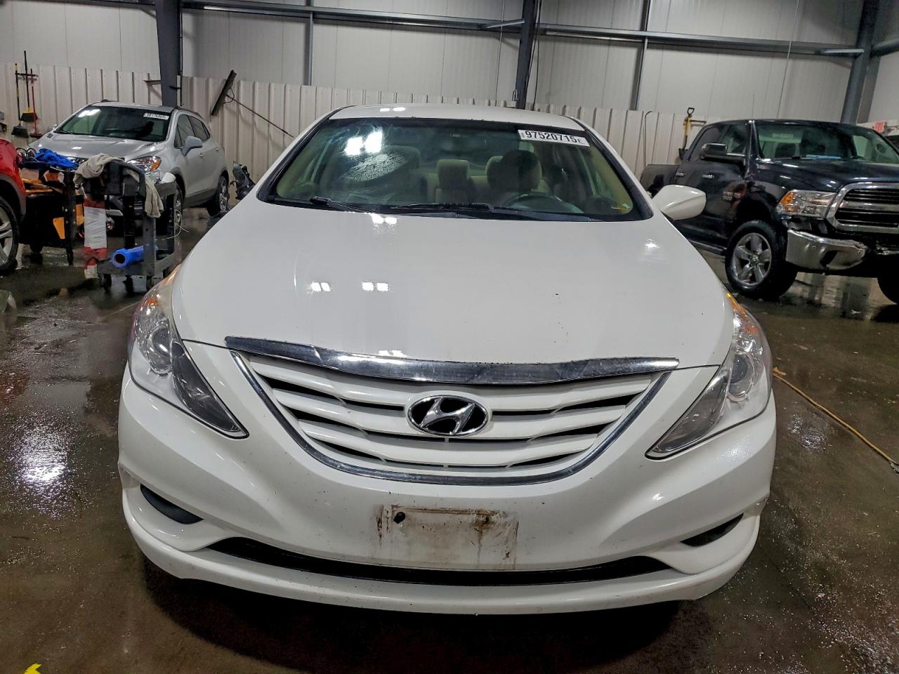 2012 HYUNDAI SONATA GLS photo 5