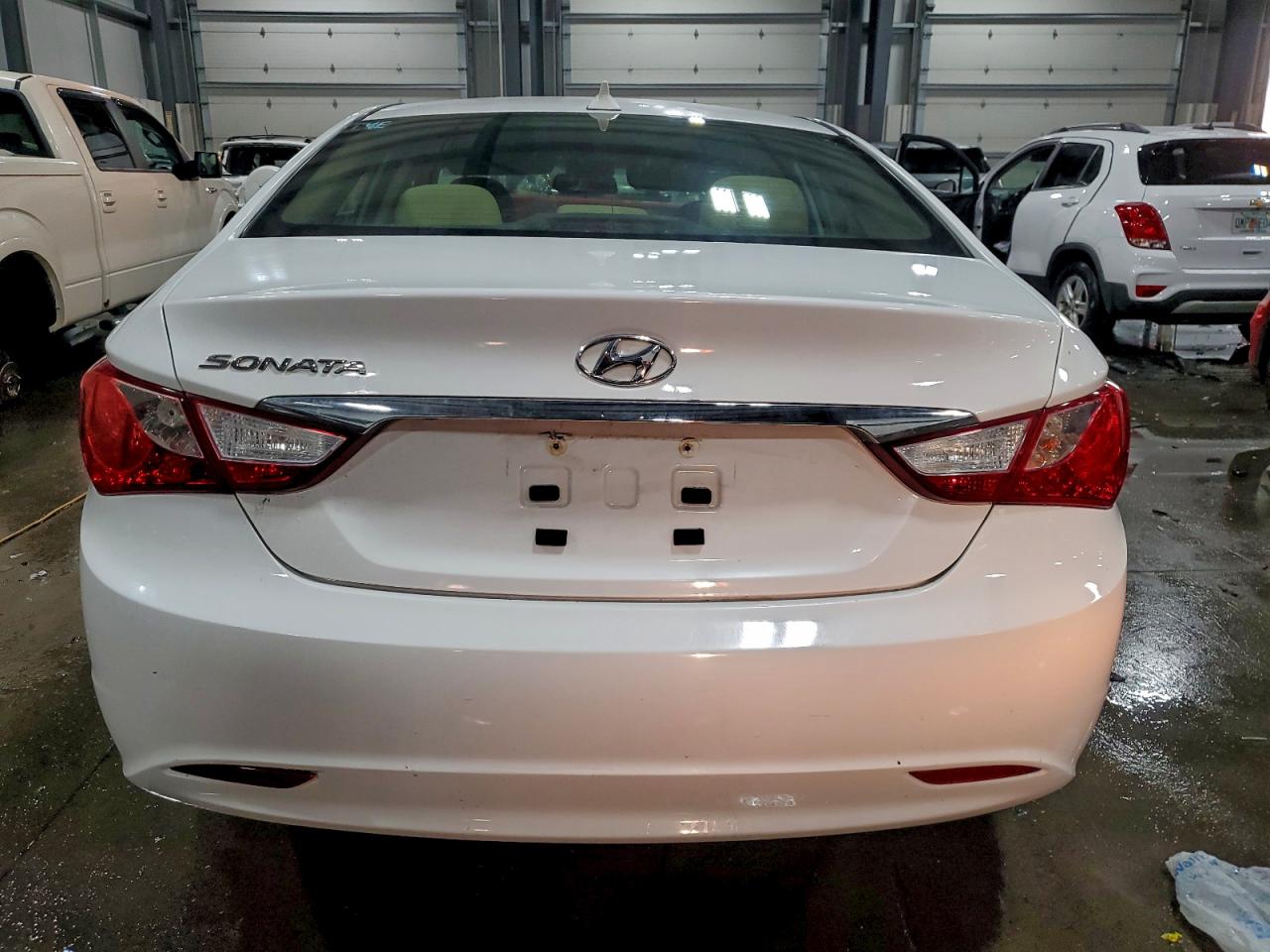 2012 HYUNDAI SONATA GLS photo 6