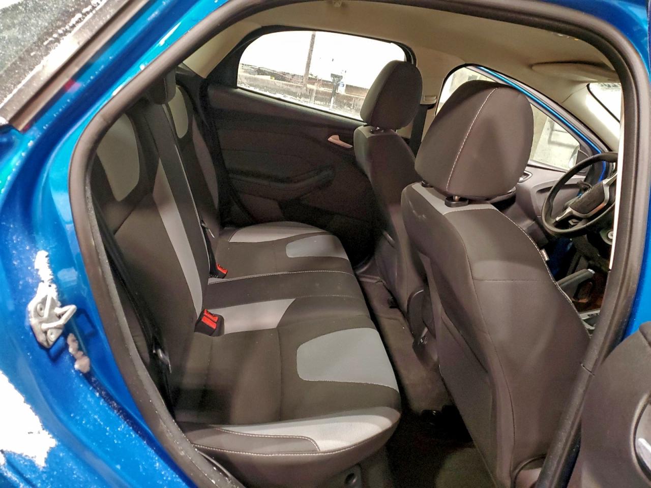 2014 FORD FOCUS SE photo 10