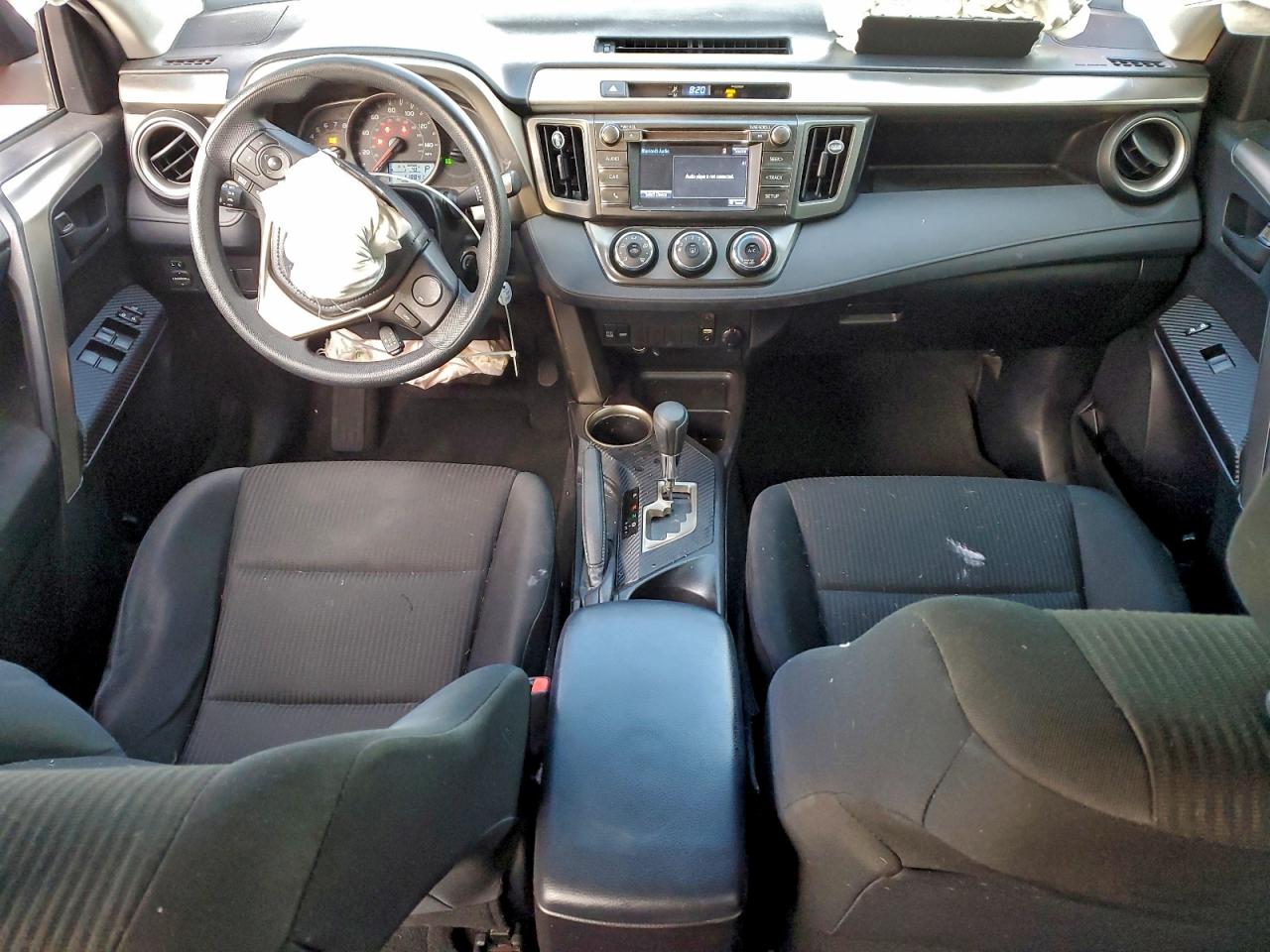 2015 TOYOTA RAV4 LE photo 8