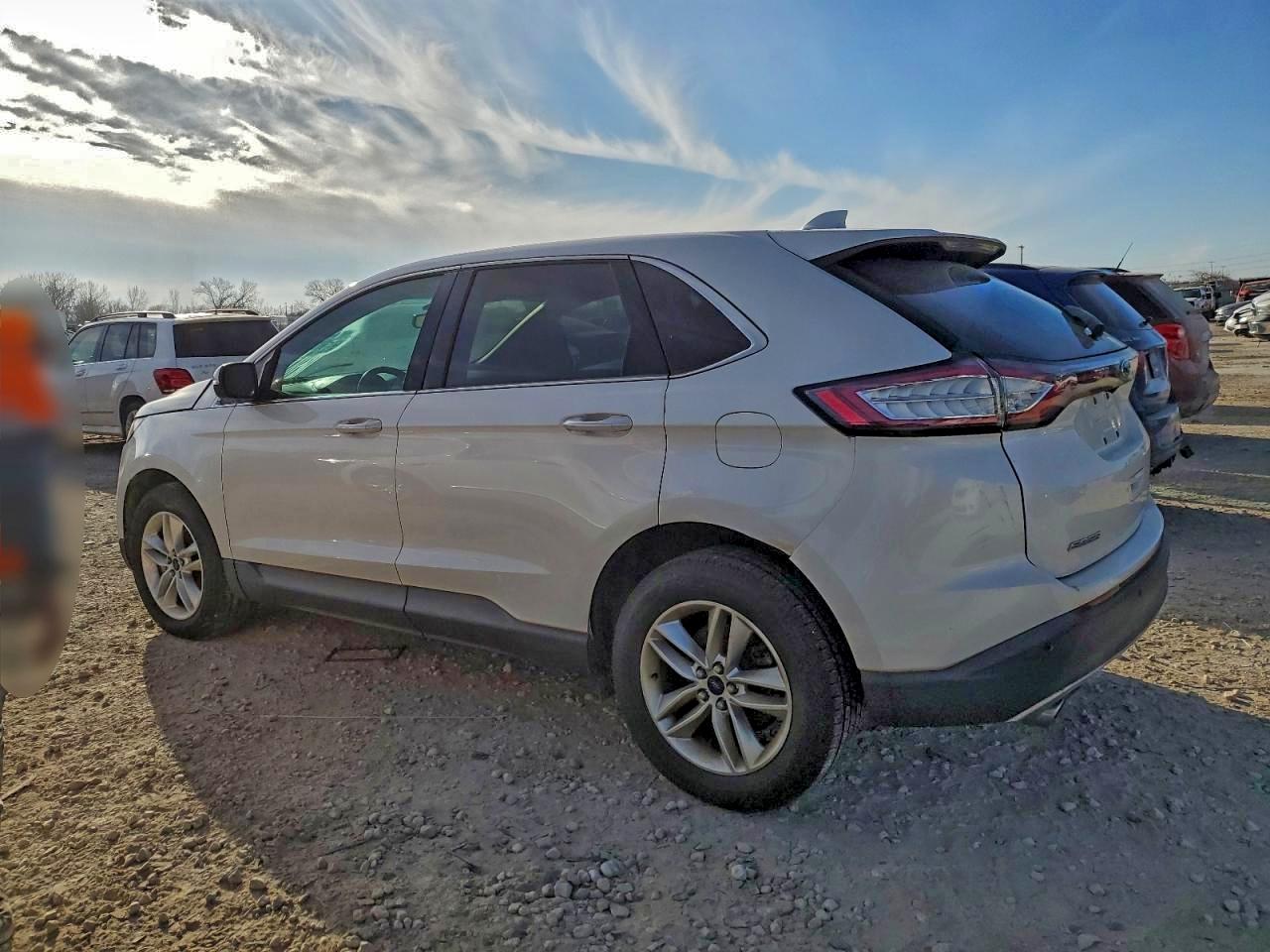 2016 FORD EDGE SEL photo 2