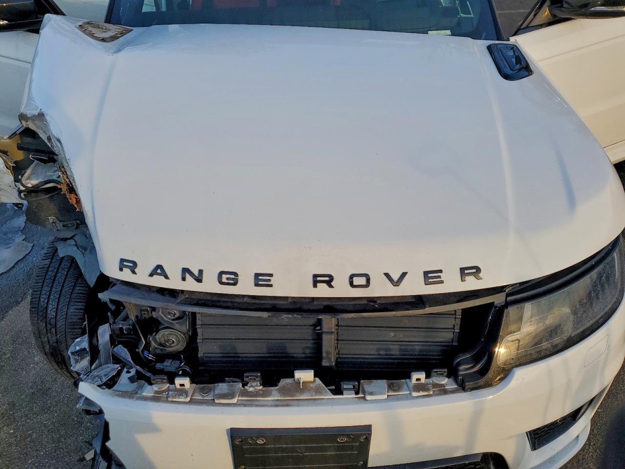 2020 LAND ROVER RANGE ROVER SPORT P525 HSE photo 12