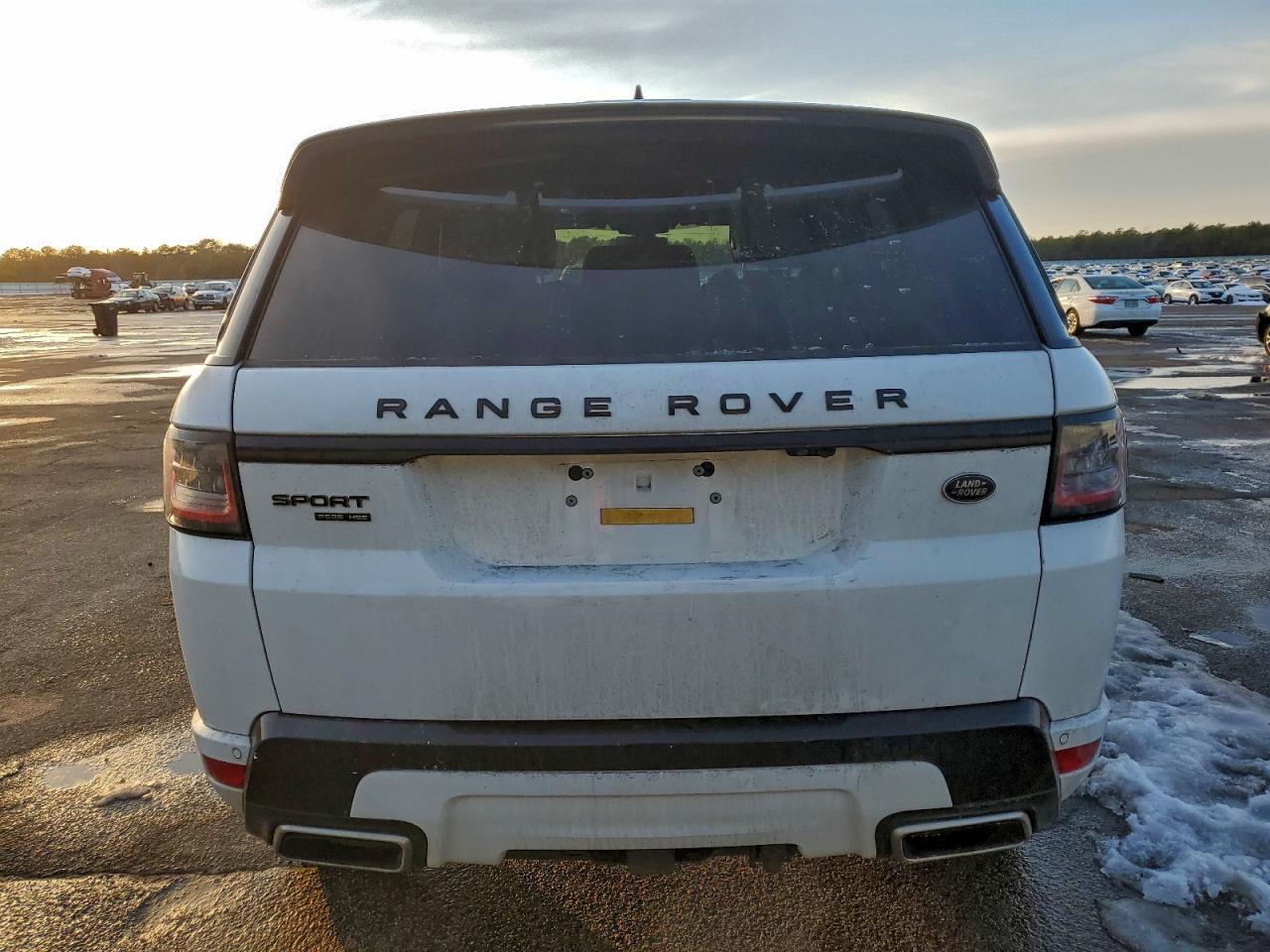 2020 LAND ROVER RANGE ROVER SPORT P525 HSE photo 6