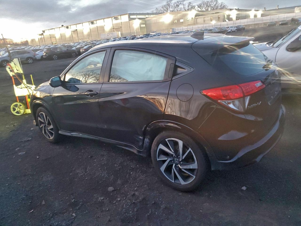 2019 HONDA HR-V SPORT photo 4