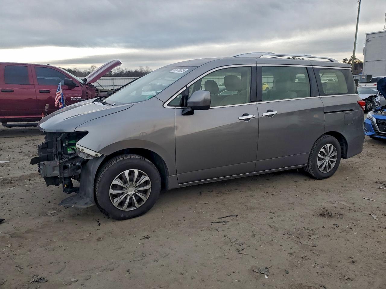 2015 NISSAN QUEST