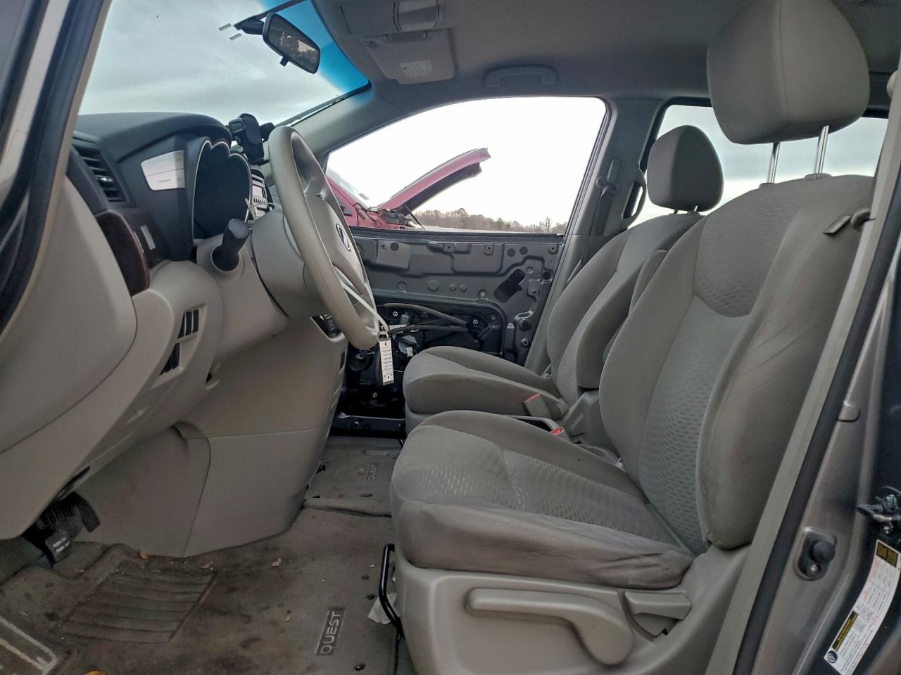 2015 NISSAN QUEST S photo 19