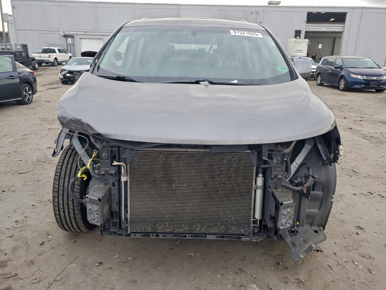 2015 NISSAN QUEST S photo 13