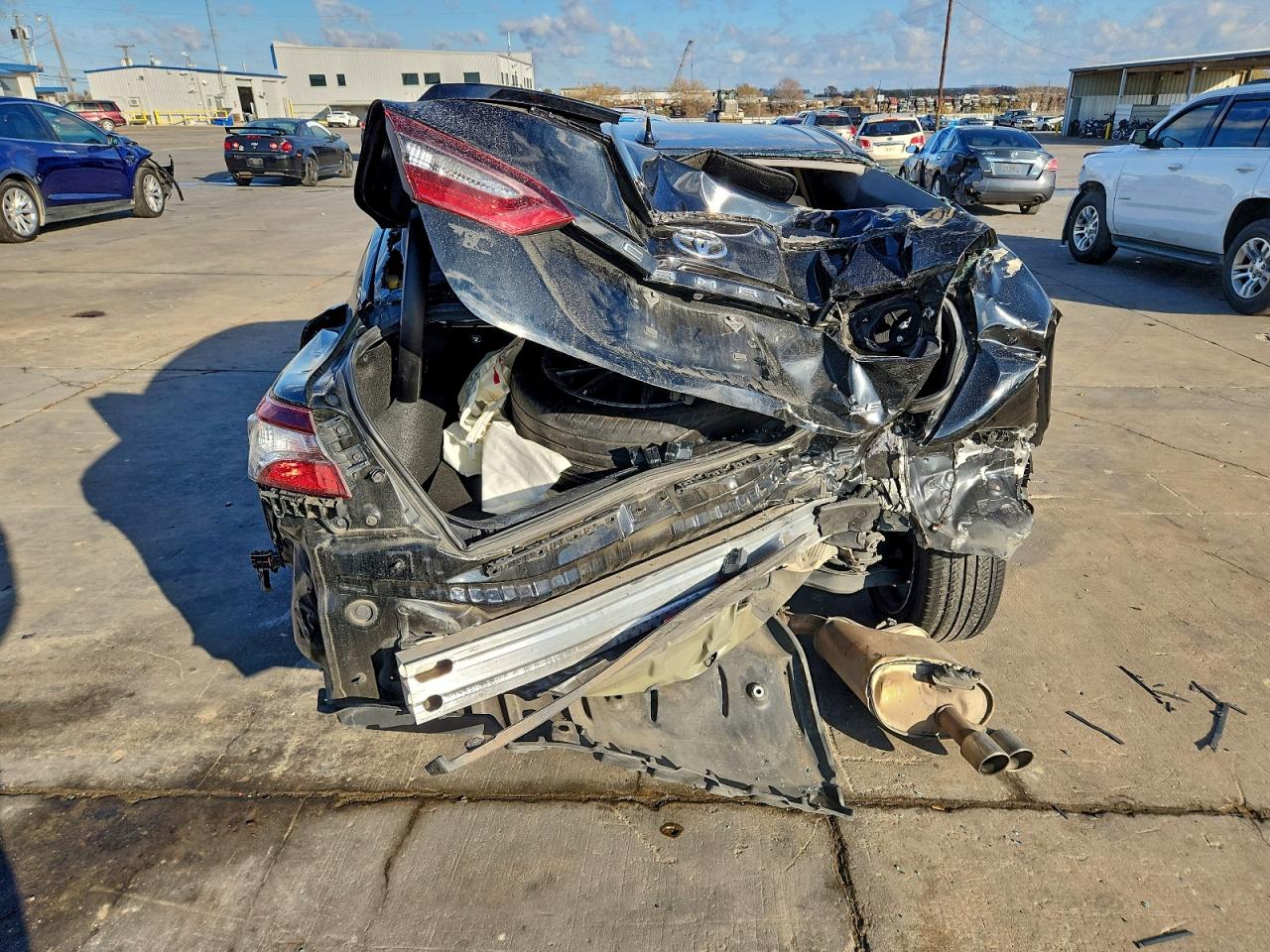 2021 TOYOTA CAMRY photo 6