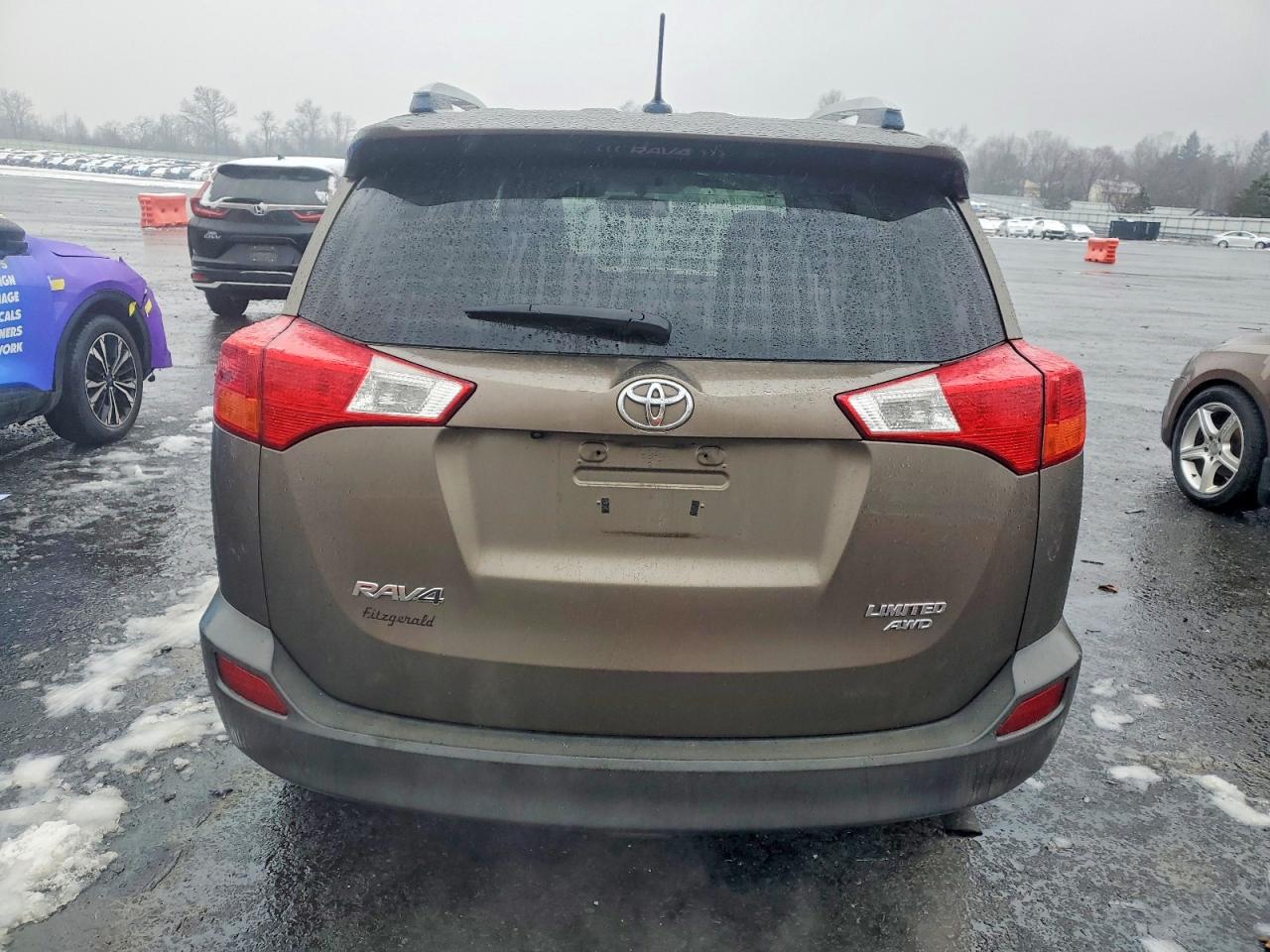 2013 TOYOTA RAV4 LIMITED photo 6